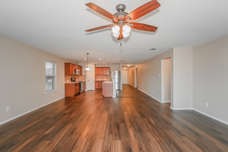 2,585/Mo, 503 Tunnel St Cedar Hill, TX 75104 Living Room View 2