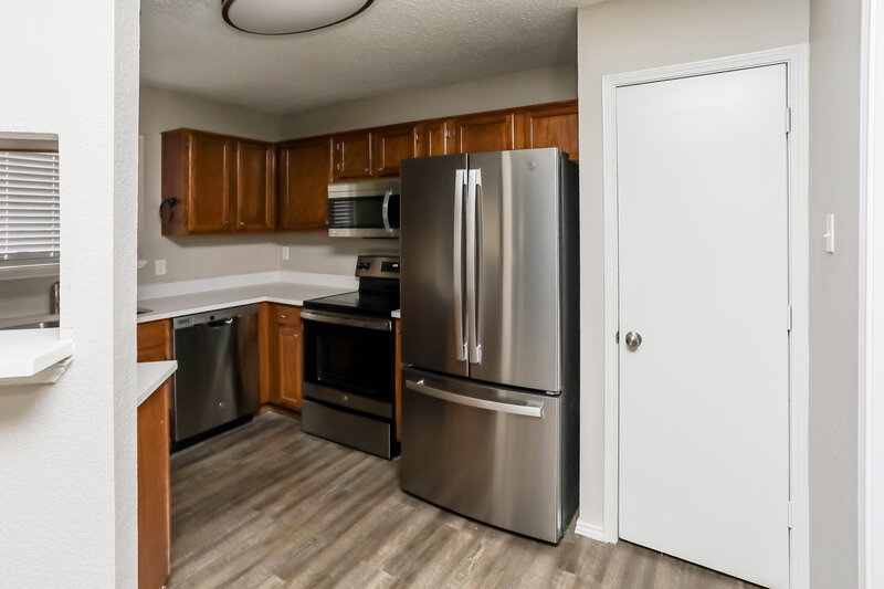 2,740/Mo, 1320 Wheatfield Dr Mesquite, TX 75149 Kitchen View
