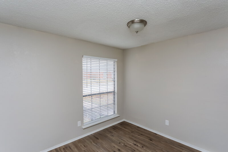 2,740/Mo, 1320 Wheatfield Dr Mesquite, TX 75149 Bedroom View 2