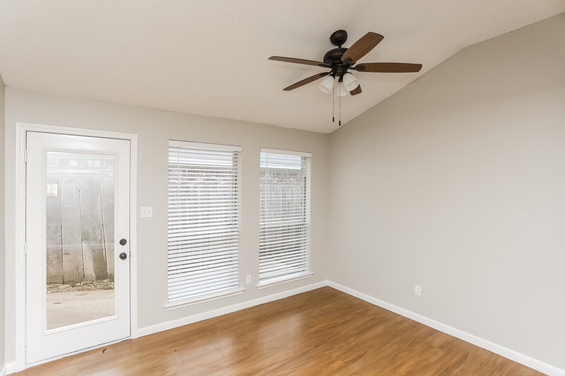 2,110/Mo, 528 Blue Haze Dr Fort Worth, TX 76108 Dining Room View