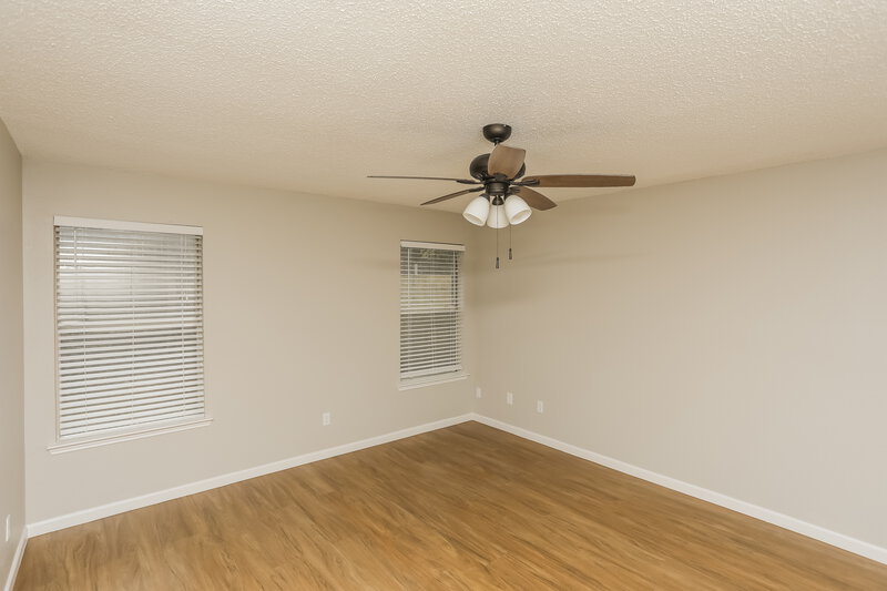 2,110/Mo, 528 Blue Haze Dr Fort Worth, TX 76108 Main Bedroom View 2