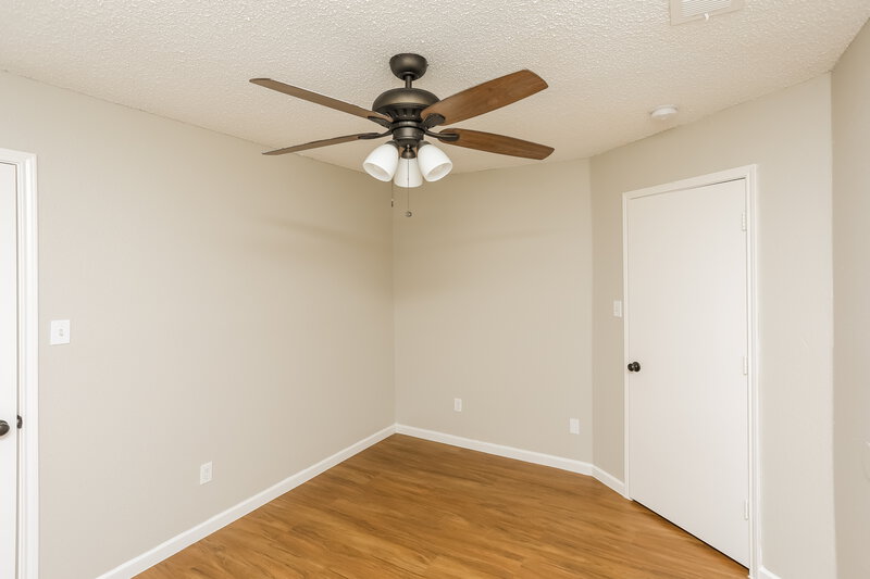 2,110/Mo, 528 Blue Haze Dr Fort Worth, TX 76108 Bedroom View