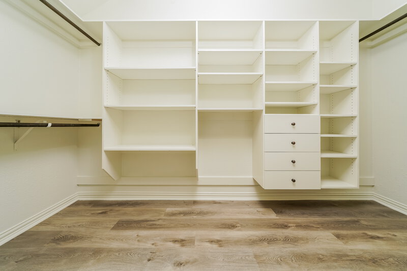 2,420/Mo, 155 Baldwin Dr Fate, TX 75189 Walk In Closet View