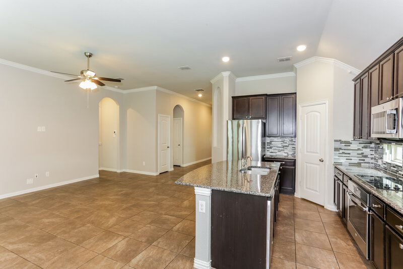 2,400/Mo, 339 Chamberlain Dr Fate, TX 75189 Kitchen View 2