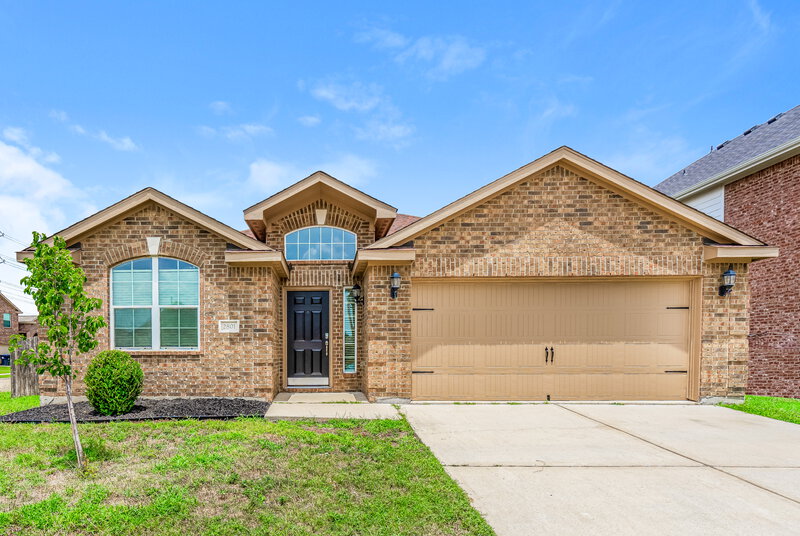 2,440/Mo, 2801 Silver Sage Dr Denton, TX 76209 External View