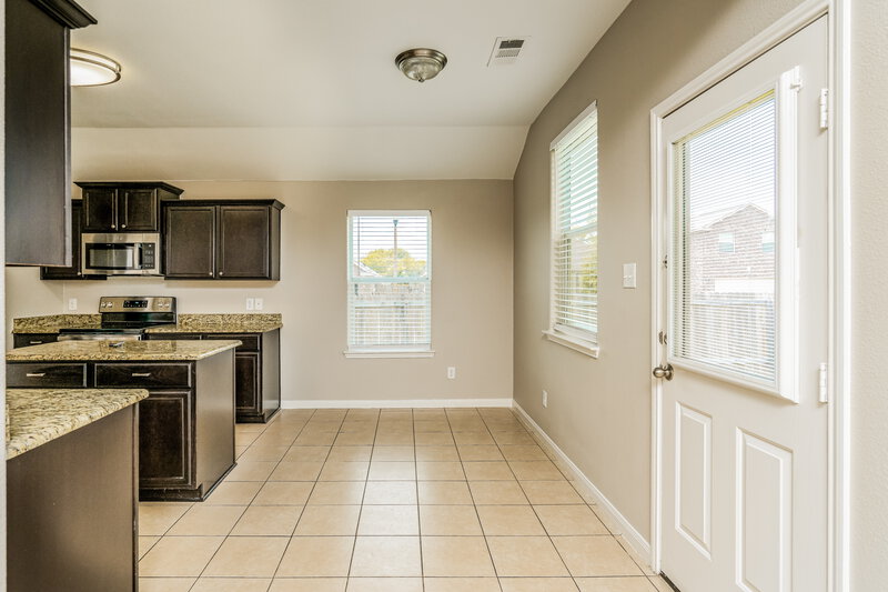 2,440/Mo, 2801 Silver Sage Dr Denton, TX 76209 Dining Room View