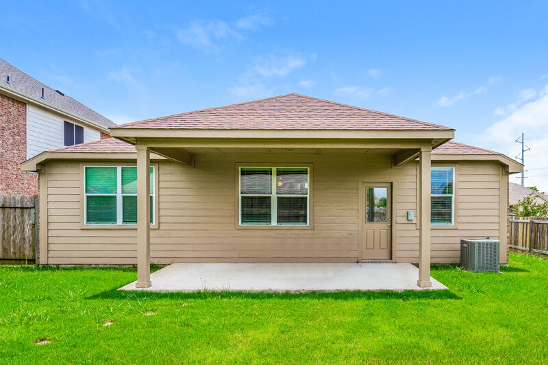 2,440/Mo, 2801 Silver Sage Dr Denton, TX 76209 Rear View