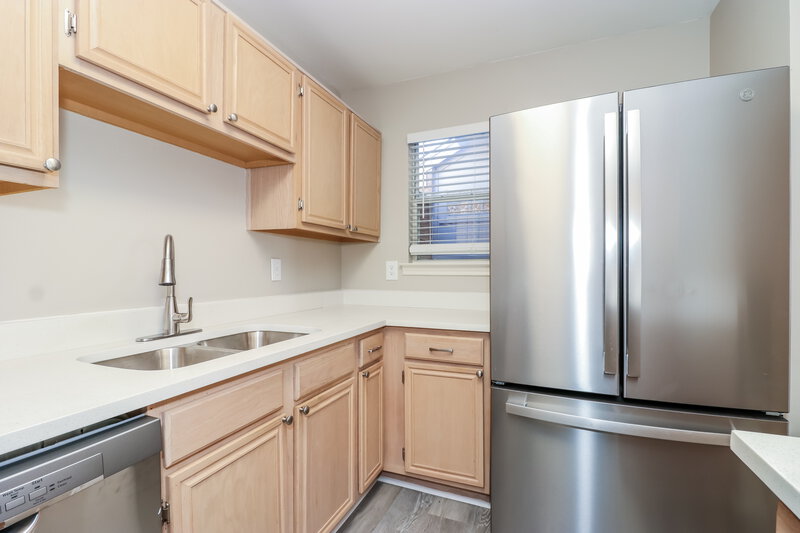 2,070/Mo, 616 Alabaster Pl Cedar Hill, TX 75104 Kitchen View 3