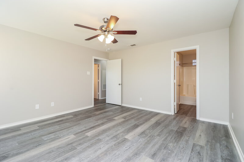 2,070/Mo, 616 Alabaster Pl Cedar Hill, TX 75104 Main Bedroom View 2
