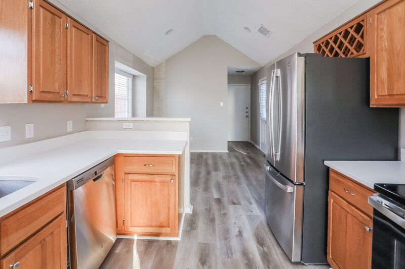 2,240/Mo, 708 Brees Dr Desoto, TX 75115 Kitchen View 3