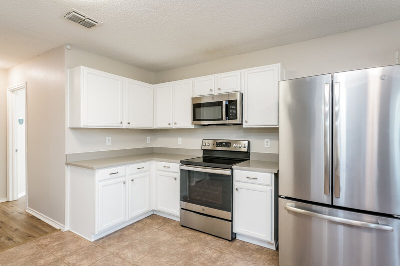 2,295/Mo, 3613 Andalusian Dr Denton, TX 76210 Kitchen View 4