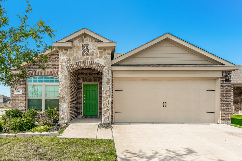 2,160/Mo, 902 Platinum Dr Princeton, TX 75407 External View