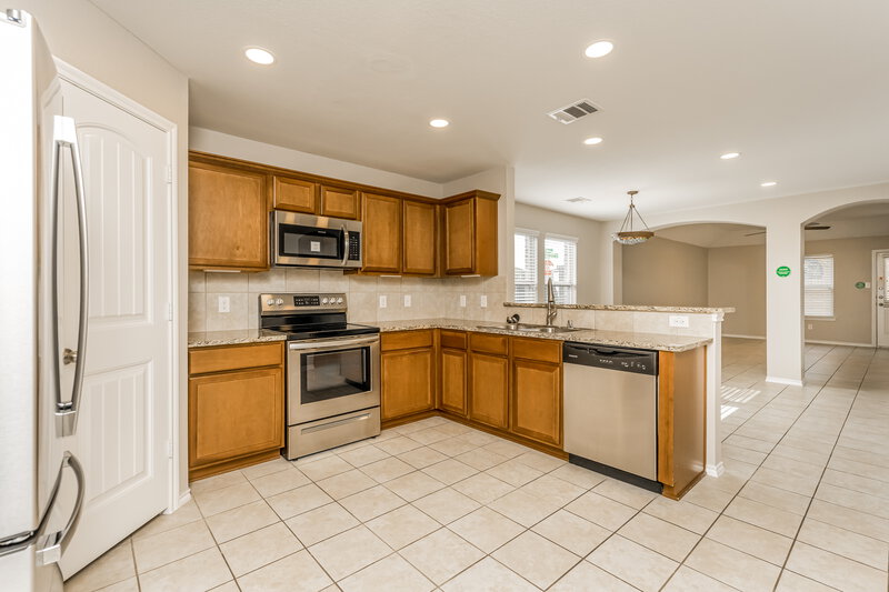 2,160/Mo, 902 Platinum Dr Princeton, TX 75407 Main Bedroom View 2