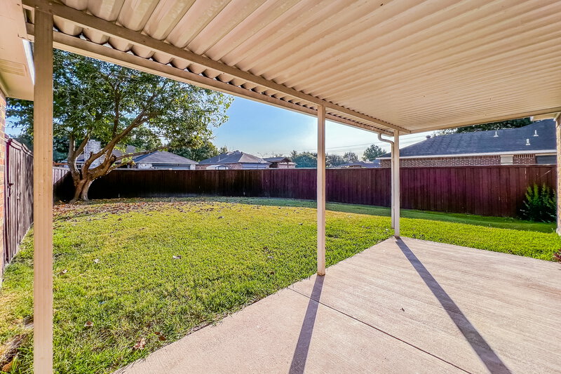 3,180/Mo, 2604 Austin Dr Mesquite, TX 75181 Screen Porch View