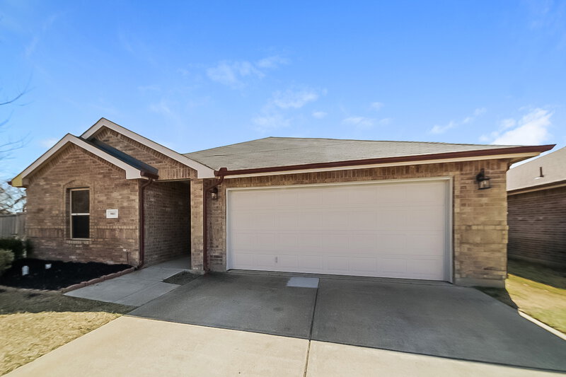 2,415/Mo, 901 Newberry Trail Fort Worth, TX 76120 Front View