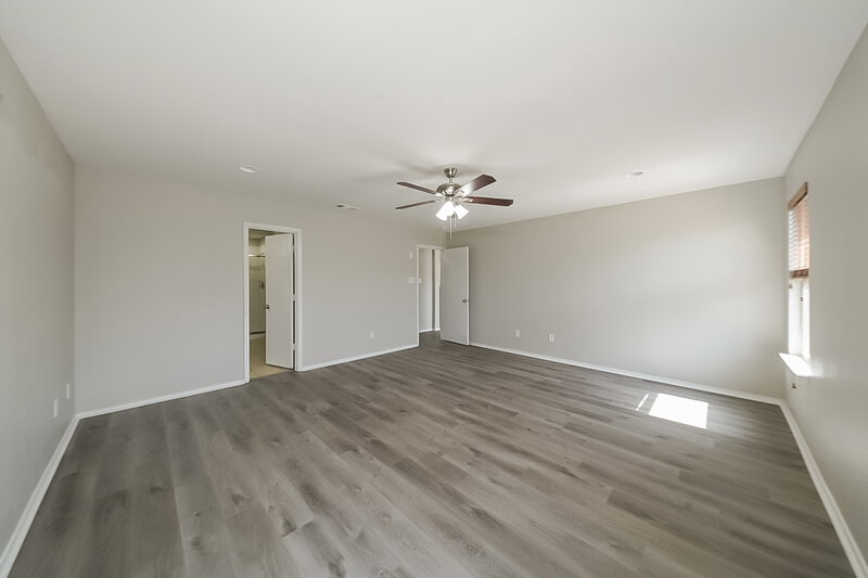 2,415/Mo, 901 Newberry Trail Fort Worth, TX 76120 Main Bedroom View 2