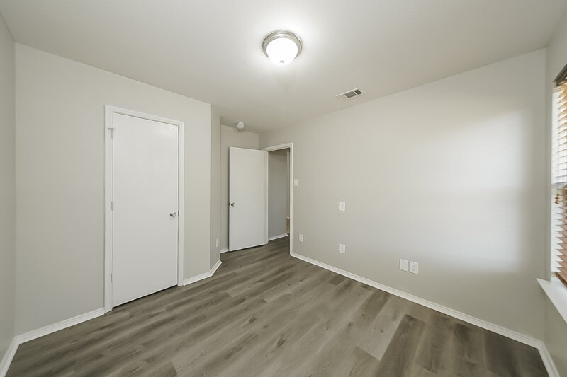 2,415/Mo, 901 Newberry Trail Fort Worth, TX 76120 Bedroom View