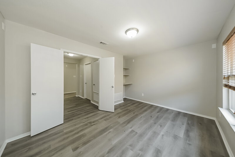 2,415/Mo, 901 Newberry Trail Fort Worth, TX 76120 Bedroom View 2