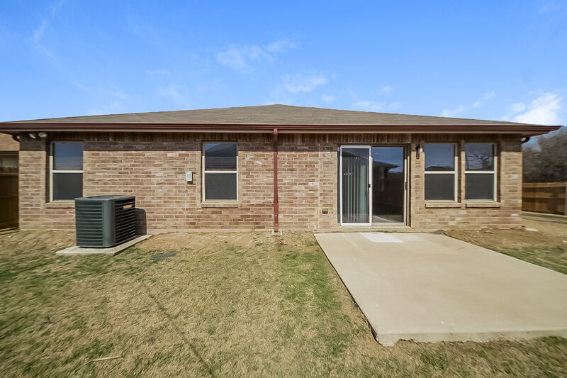 2,415/Mo, 901 Newberry Trail Fort Worth, TX 76120 Rear View
