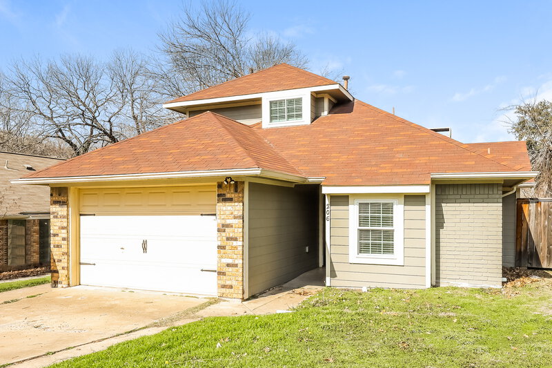 2,760/Mo, 206 W Graham St McKinney, TX 75069 Front View