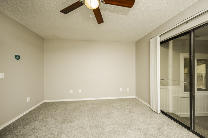 2,760/Mo, 206 W Graham St McKinney, TX 75069 Main Bedroom View