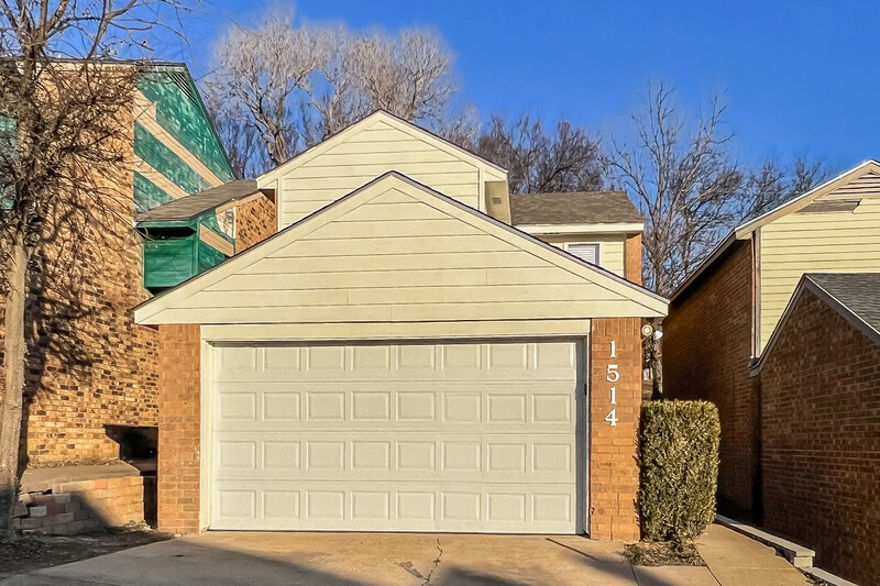 2,005/Mo, 1514 Sunset Village Dr Duncanville, TX 75137 External View