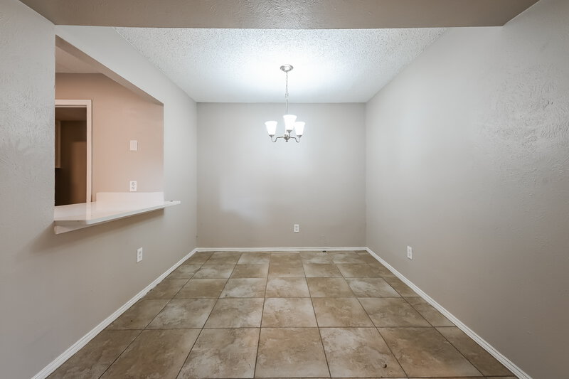 2,005/Mo, 1514 Sunset Village Dr Duncanville, TX 75137 Dining Room View 2