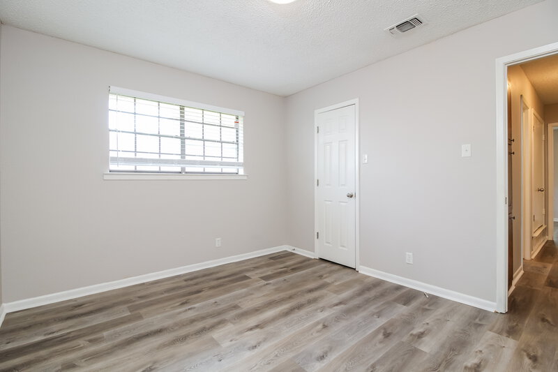 1,975/Mo, 710 W 7th St Justin, TX 76247 Bedroom View 2