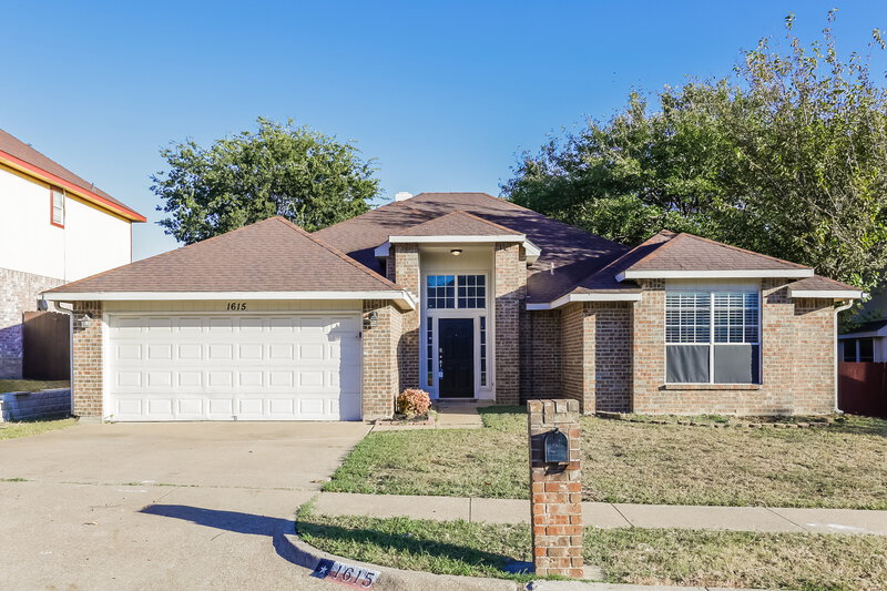 2,790/Mo, 1615 Barclay Dr Arlington, TX 76018 External View