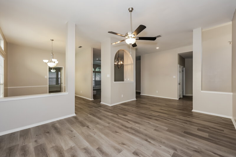 2,790/Mo, 1615 Barclay Dr Arlington, TX 76018 Family Room View
