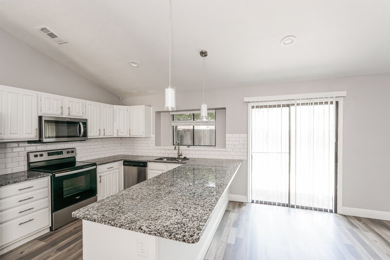 2,635/Mo, 2303 Villanova St Arlington, TX 76018 Dining Room View