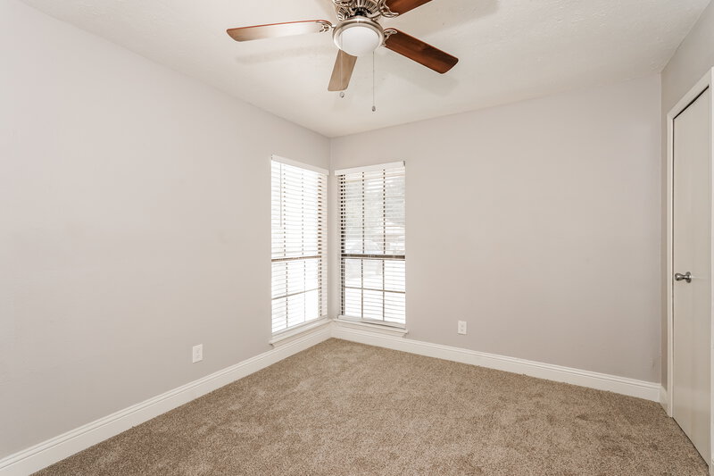2,635/Mo, 2303 Villanova St Arlington, TX 76018 Bedroom View