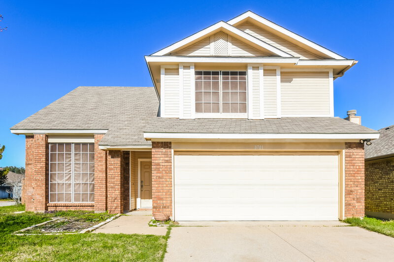 2,490/Mo, 8701 Elbe Trail Fort Worth, TX 76118 External View