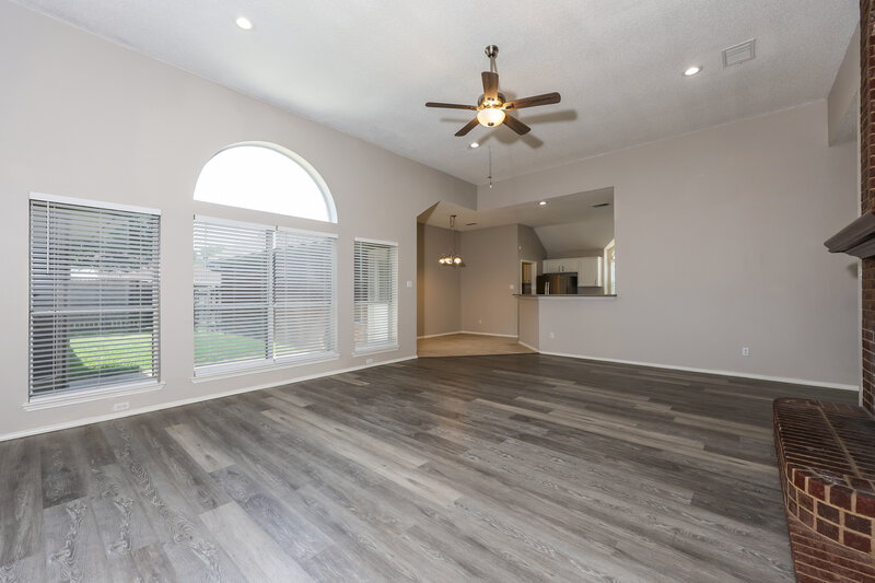 2,715/Mo, 2407 Springfield Dr Mesquite, TX 75181 Living Room View