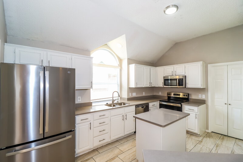 2,790/Mo, 2407 Springfield Dr Mesquite, TX 75181 Kitchen View