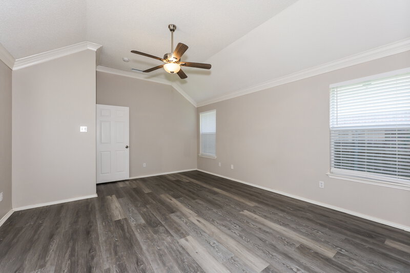 2,715/Mo, 2407 Springfield Dr Mesquite, TX 75181 Main Bedroom View 2