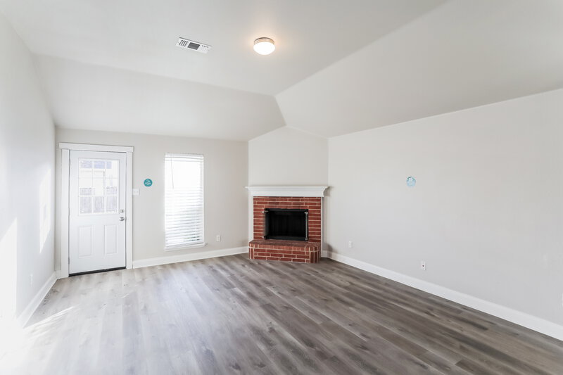 2,195/Mo, 10432 Aransas Dr Fort Worth, TX 76131 Living Room View