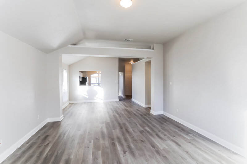 2,195/Mo, 10432 Aransas Dr Fort Worth, TX 76131 Living Room View 2