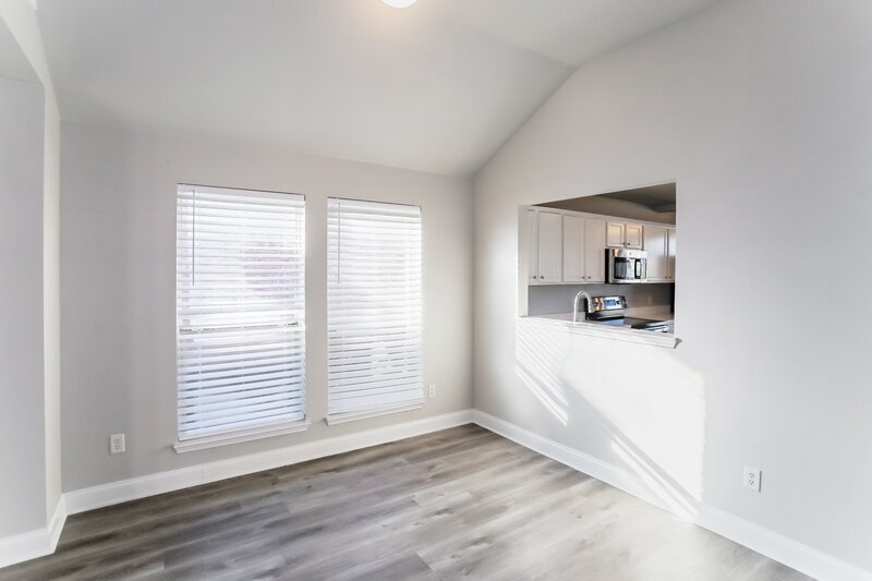2,195/Mo, 10432 Aransas Dr Fort Worth, TX 76131 Dining Room View 2