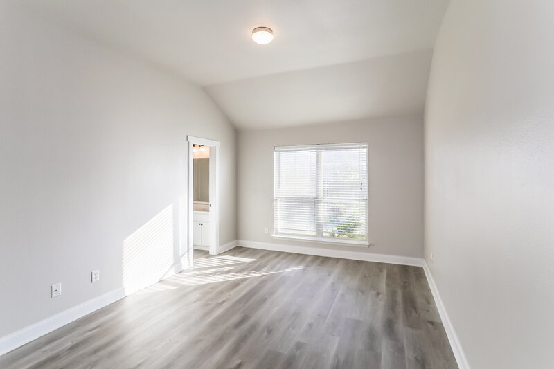 2,195/Mo, 10432 Aransas Dr Fort Worth, TX 76131 Main Bedroom View