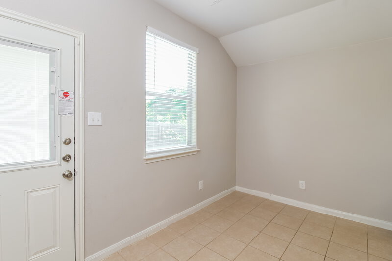2,540/Mo, 2716 Aspen Hill Dr Denton, TX 76209 Dining Room View