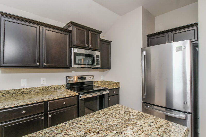2,540/Mo, 2716 Aspen Hill Dr Denton, TX 76209 Kitchen View