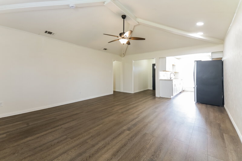 2,055/Mo, 3805 Christine St Rowlett, TX 75088 Living Room View 3