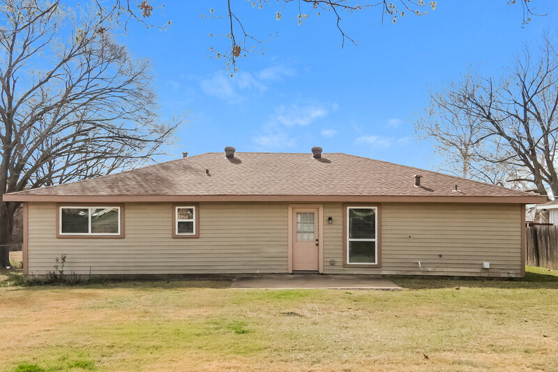 2,055/Mo, 3805 Christine St Rowlett, TX 75088 Rear View