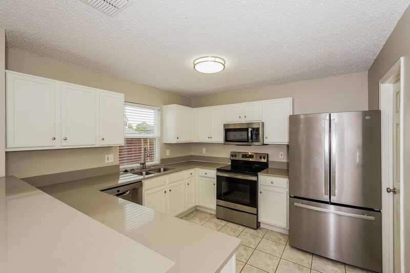 2,655/Mo, 7502 Marsland Ln Arlington, TX 76001 Kitchen View