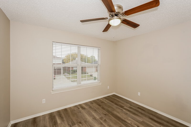 2,655/Mo, 7502 Marsland Ln Arlington, TX 76001 Bedroom View 3