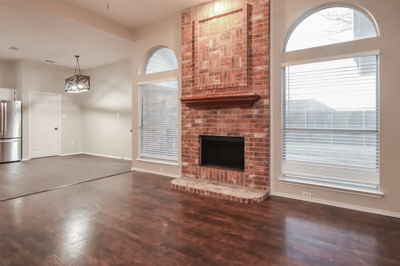 2,530/Mo, 2307 Stillwater Dr Mesquite, TX 75181 Living Room View 2