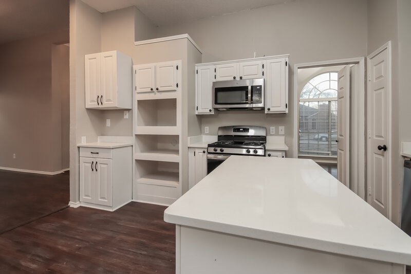 2,530/Mo, 2307 Stillwater Dr Mesquite, TX 75181 Kitchen View 2