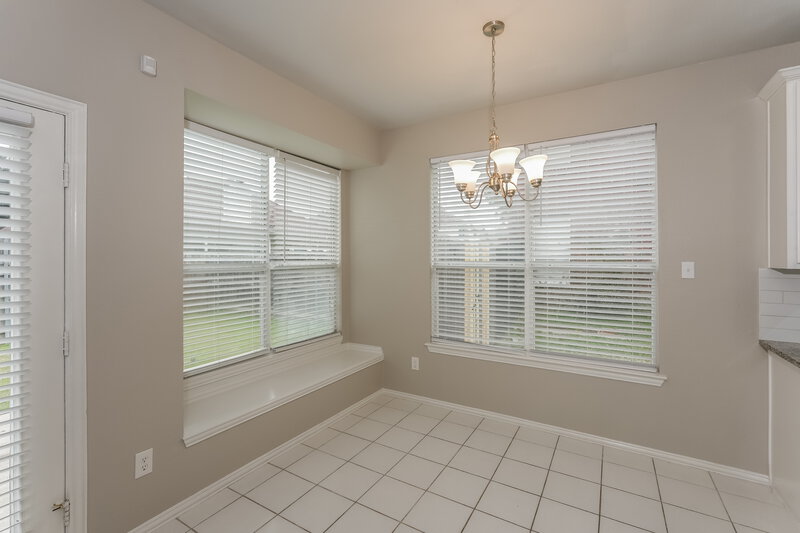 2,630/Mo, 2805 Alcot Ln Grand Prairie, TX 75052 Breakfast Nook View