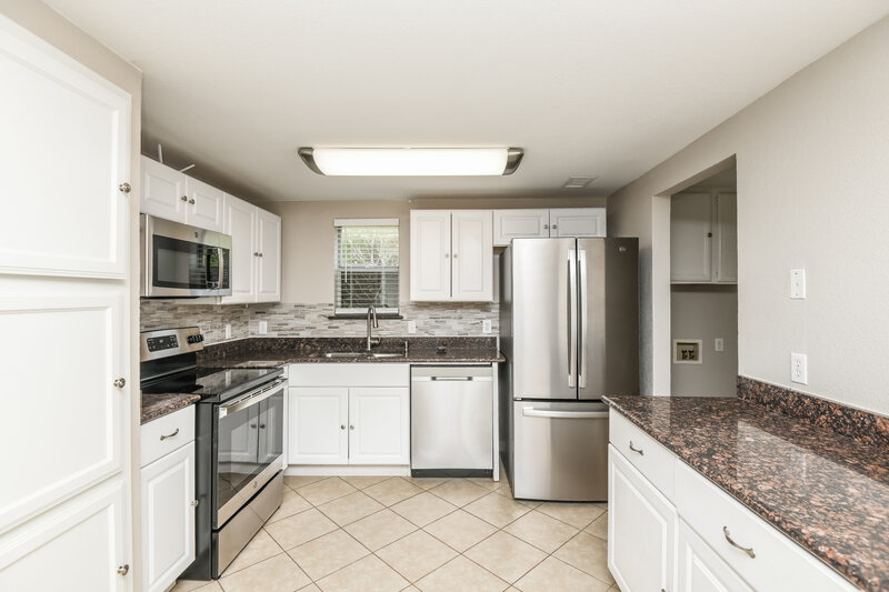 2,430/Mo, 1328 Nicole Way Burleson, TX 76028 Kitchen View 3